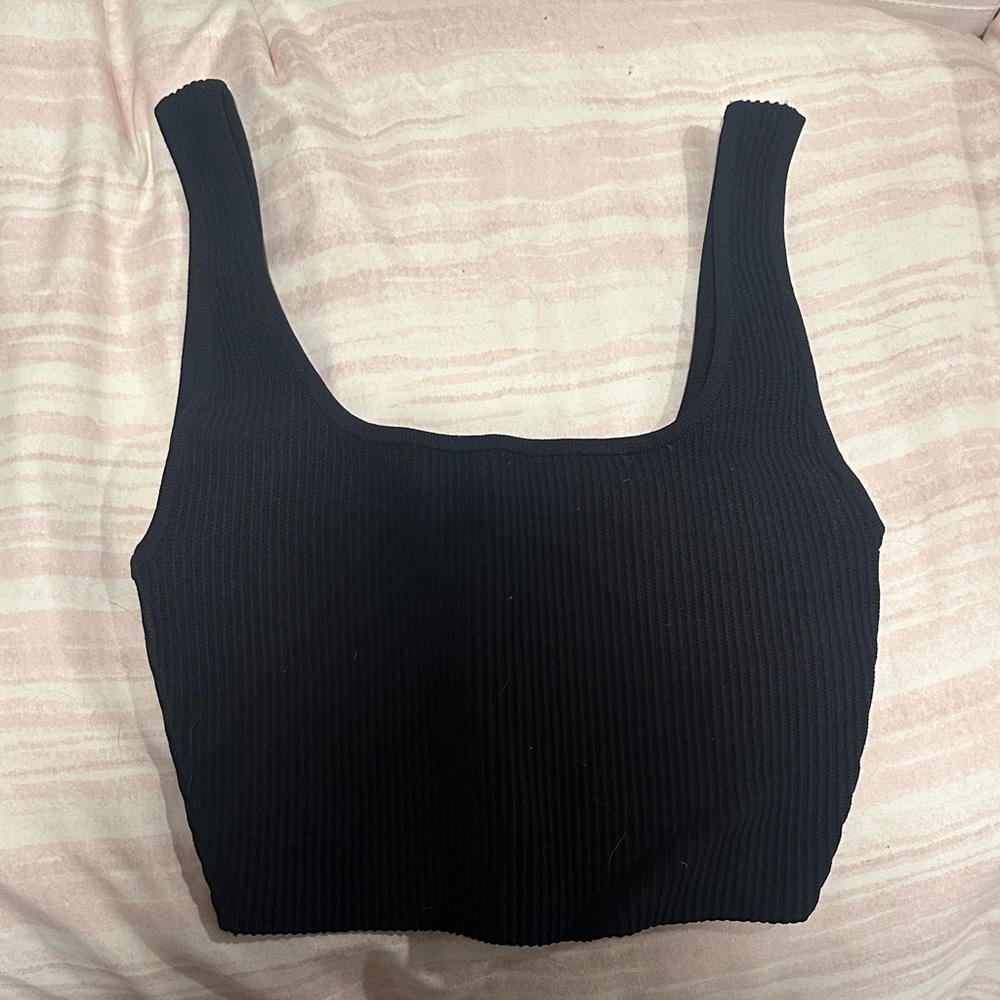 Aritzia Babaton Black Ribbed Crop Top